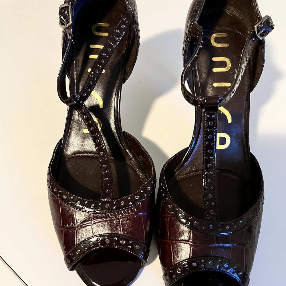 Unisa Stiletto Heels - Sz 6 (Stunning)